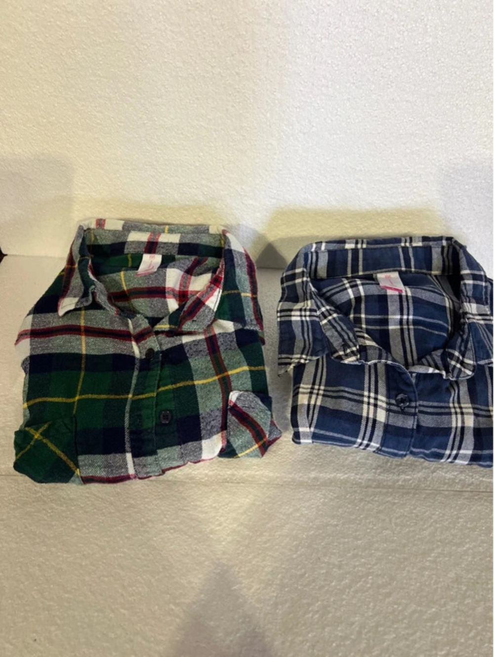 Pair of 2 Sz Lg No Boundaries Flannels